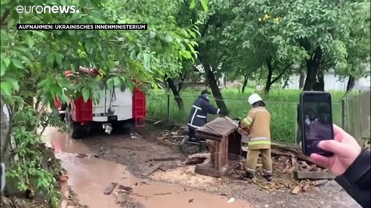Ukraine bittet EU und NATO nach schweren Unwettern um Hilfe