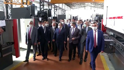 Bakan Varank, 5 kıtada 86 ülkeye ihracat yapan Dener Makina'yı ziyaret etti