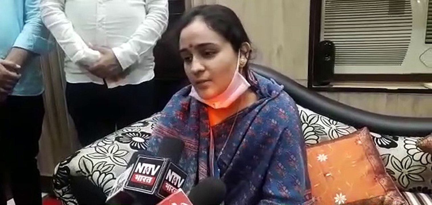 मुलायम सिंह की छोटी बहू ने परिवार को लेकर दिया बड़ा बयान