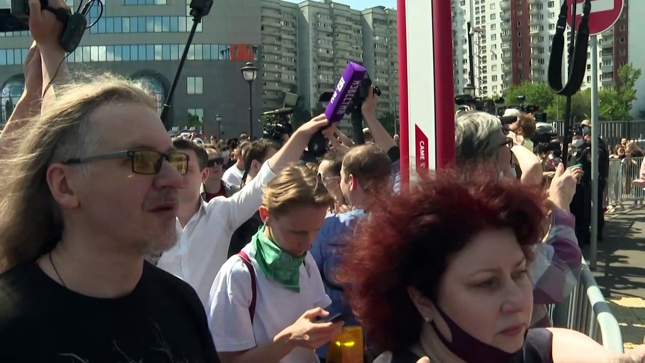 Kreml-kritischer Regisseur Serebrennikow in umstrittenem Prozess verurteilt