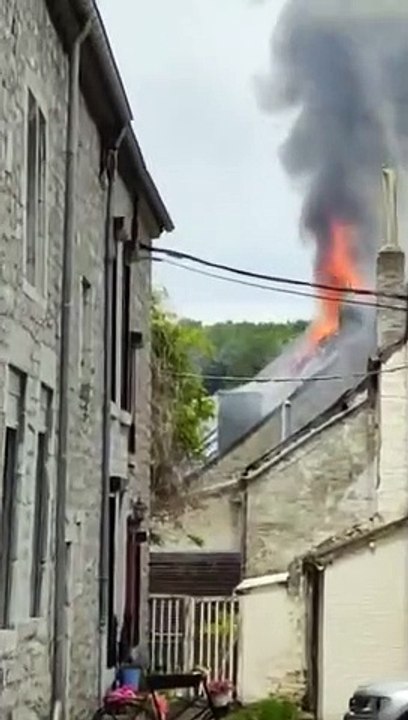 Trois logements détruits à Petigny (1/3)