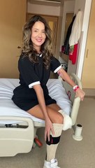 Daniella Álvarez muestra sus primeros pasos tras su cirugía