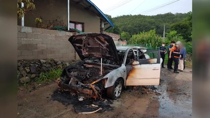 울산에서 정차 차량 화재..."엔진룸 과열" / YTN