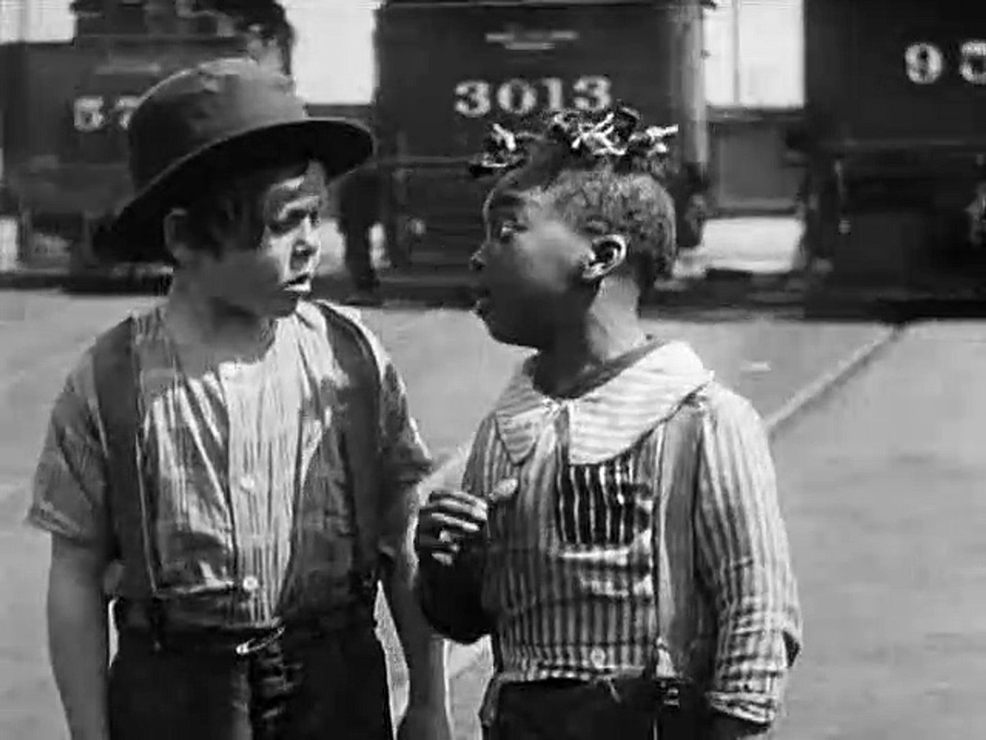 Alfalfa fakes a broken leg to avoid having to fight Butch in FISHY TALES  (1937) 🎥⭐ #ourgang #thelittlerascals #littlerascals #ourgangdaily  #originallittlerascals #goodolddays #comedy #vintage #retro ..., image size:1440x1080
