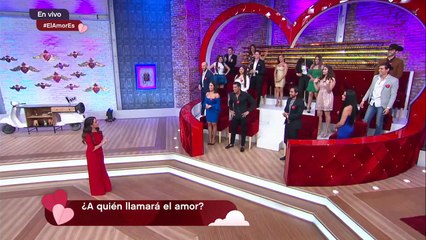 Karla dice que a Paula le molesta todo. | Enamorándonos