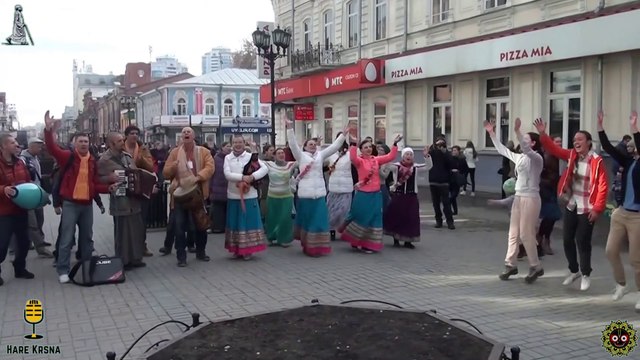 Jokes on Harinam in Yekaterinburg “Hip-hop tumblers” | festiwal | Hare Krsna | kirtan | Maha Harinam | Sankirtan | Swami Prabhupada | iskcon | DesireTree | KrishnaConsciousness |