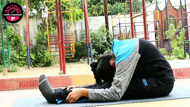 PASCHIMOTTANASANA | HOW TO DO PASCHIMOTTANASANA | SEATED FORWARD BEND YOGA POSE | YOGA POSE