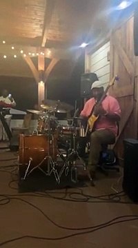 Guitare et batterie en même temps