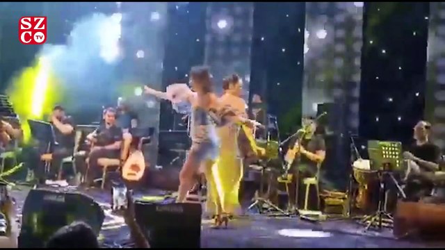 Hülya Avşar ve Gonca Vuslateri karşılıklı roman havası oynadı