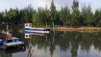 manned model ship handling
