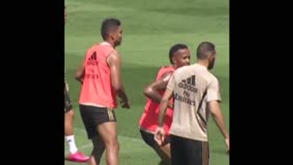 Real Madrid - Le festival offensif des Galactiques à l'entraînement