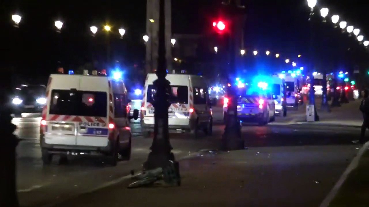 Disturbios en París entre la policía y cientos de jóvenes que pretendían celebrar una macrofiesta