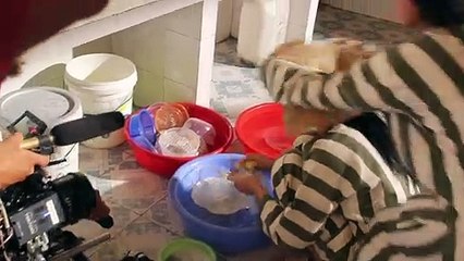 Thuý Ngân bị đánh trong phim