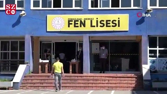 Sınav için yanlış okula gitti, imdadına vatandaşlar yetişti