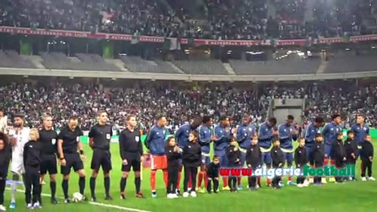 Algérie - Colombie : L'Hymne Algérien chanté par 40 000 supporters Algériens au stade Pierre Mauroy