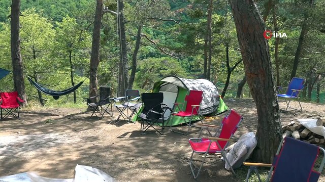Sessizliği, sakinliği ve doğasıyla kampçıların uğrak noktası Boraboy Gölü ziyaretçilerini bekliyor