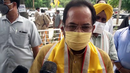 रामपुर में केंद्रीय मंत्री मुख्तार अब्बास नक़वी का कांग्रेस पर हमला