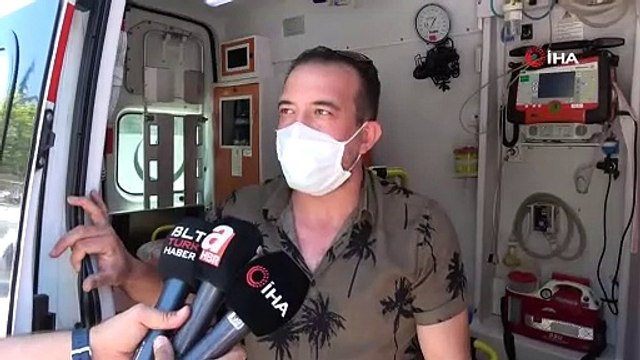 Karantina altındaki vatandaş, 3. üniversite için girdiği sınava ambulansla gitti
