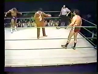 Rocky Johnson vs Keith Franks (Adrian Adonis) Florida 1977