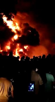 रामपुर में भीषण आग,3 घंटे में पाया गया काबू