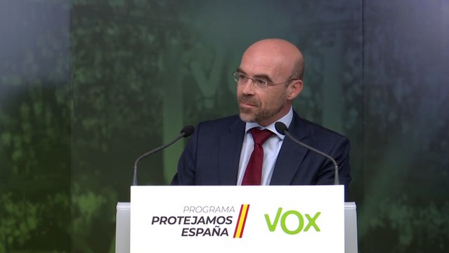 La ultraderecha acusa a Echenique de ser un meme odioso