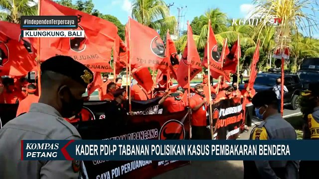 Unjuk Rasa Soal Pembakaran Bendera, Kader PDI-P Rusak Keranda Jenazah