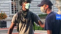 ABD'li çift evlerinin önünden geçen ırkçılık karşıtı eylemcilere silah çekti