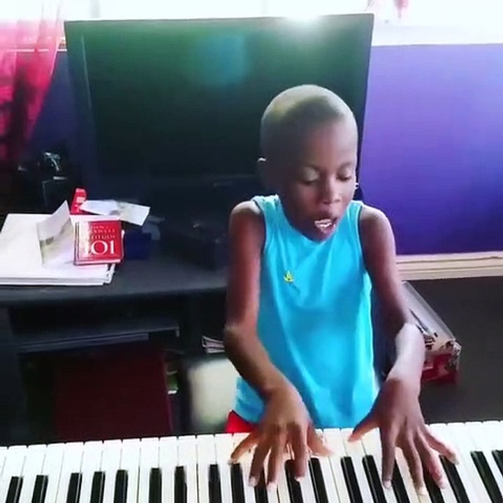 WOW, ce petit là !Page Facebook : The Melisizwe Brothers