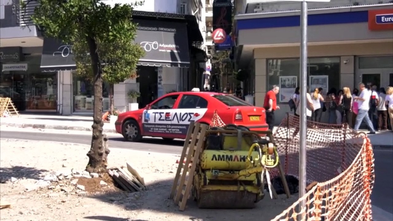 Τέλος στην κυκλική κίνηση για τα ΙΧ στην πλατεί...