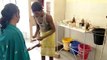 स्वास्थ्य व्यवस्था चरमराई, यूपी के सरकारी अस्पताल में लुंगी बाबा कर रहा इलाज