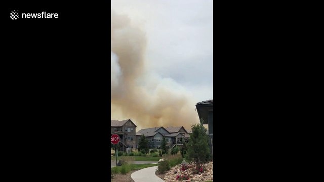 Mandatory evacuation as fire threatens homes of Highlands Ranch, Colorado