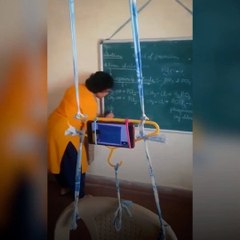 This teacher's Jugaad to take online classes goes viral on the internet!