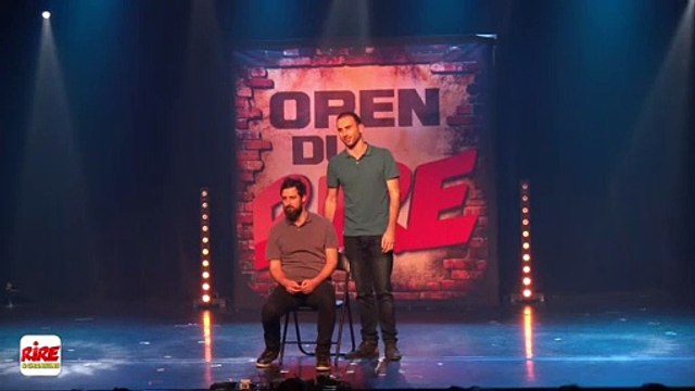 Les Décaféinés - la croisière sur un bateau de migrants - Open du rire