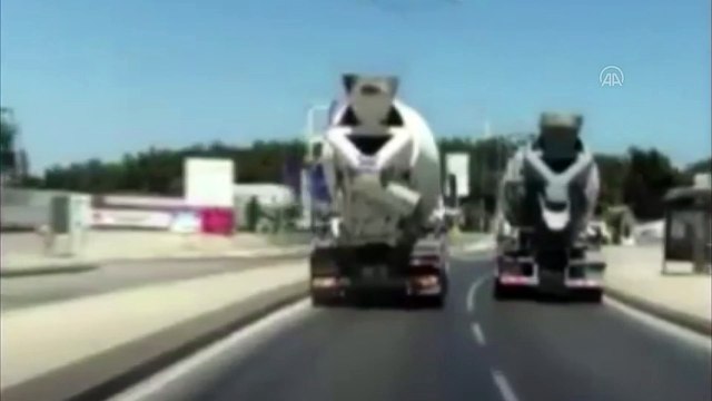 Otoyolda yarışan beton mikseri sürücülerine para cezası - İSTANBUL