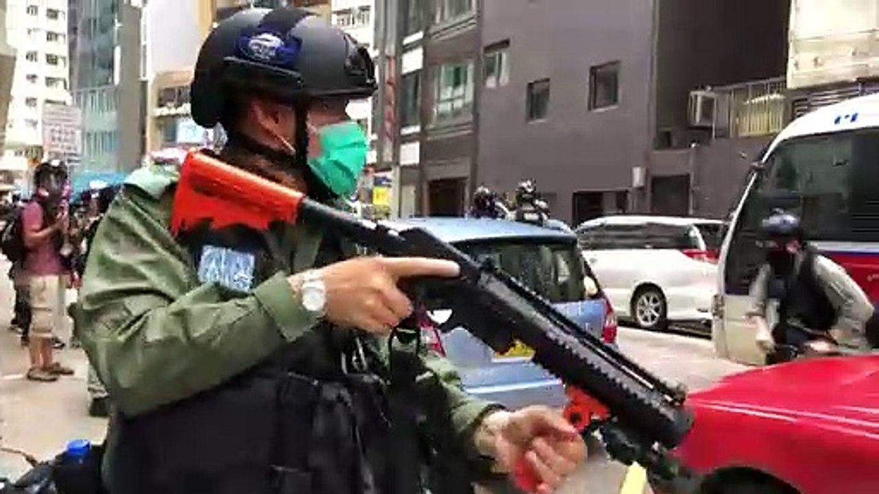 Sicherheitsgesetz in Hongkong: Erste 'Terror'-Beschuldigung