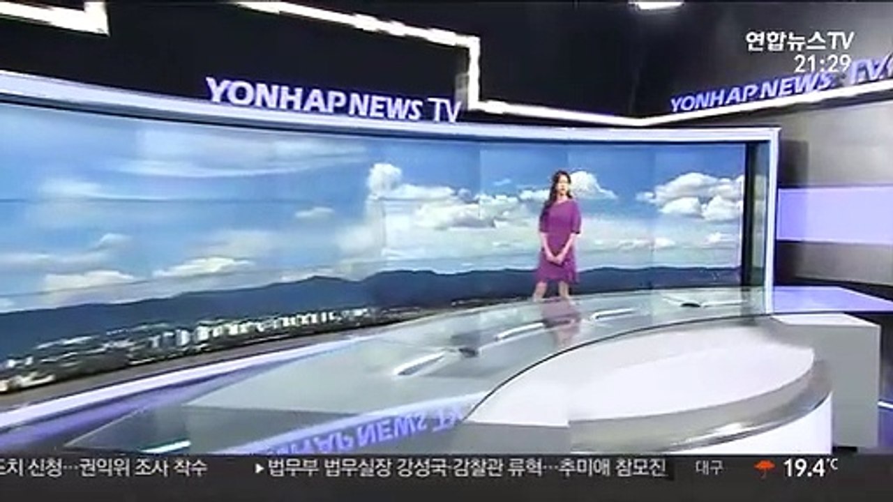 [날씨] 주말 덥고 내륙 곳곳 소나기…다음주 내내 장맛비