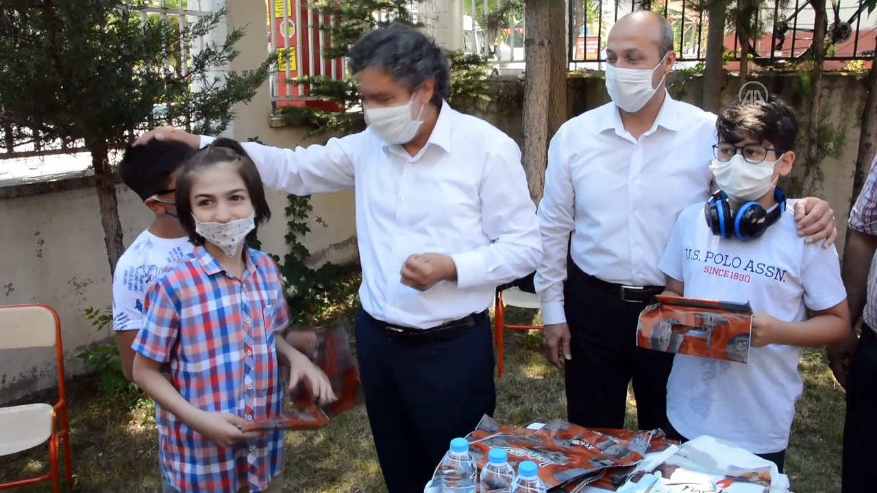 MEB'in tatil kitabı "Arkadaş"ın dağıtımı başladı - MALATYA