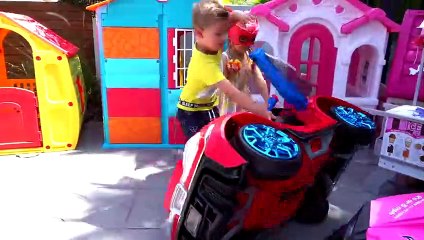 Diana y Roma Juegan a la Tienda de Helados