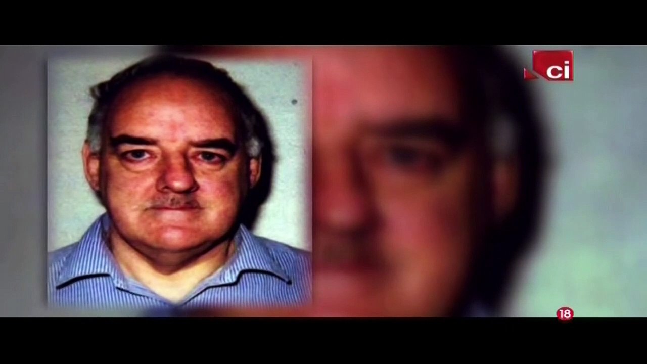 PETER MOORE: EL HOMBRE DE NEGRO