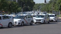 Los taxistas colapsan Madrid para exigir una 