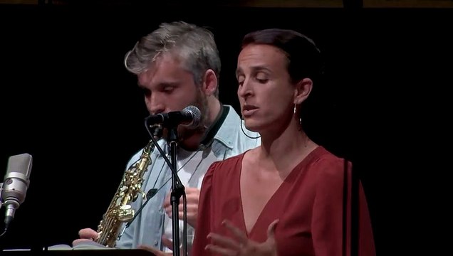 Les Frivolités Parisiennes : Give him the Ooh-La-La (C. Porter)