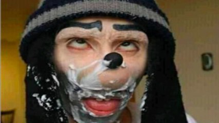 HOMEM PATETA AMEAÇA CRIANÇAS INDUZINDO A MUTILAR-SE E ATENTAR CONTRA A PRÓPRIA VIDA