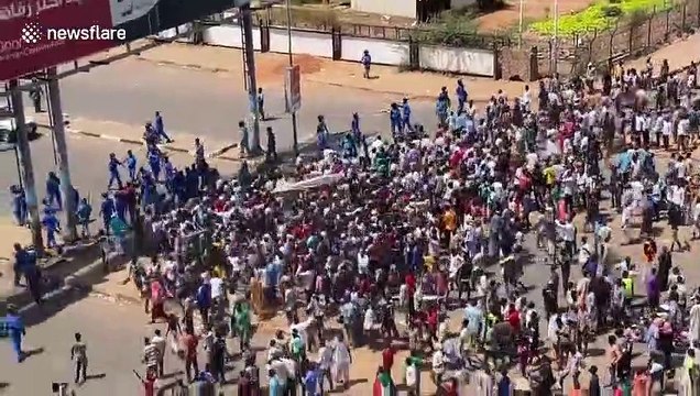 Police fire tear gas at demonstrators in Sudan