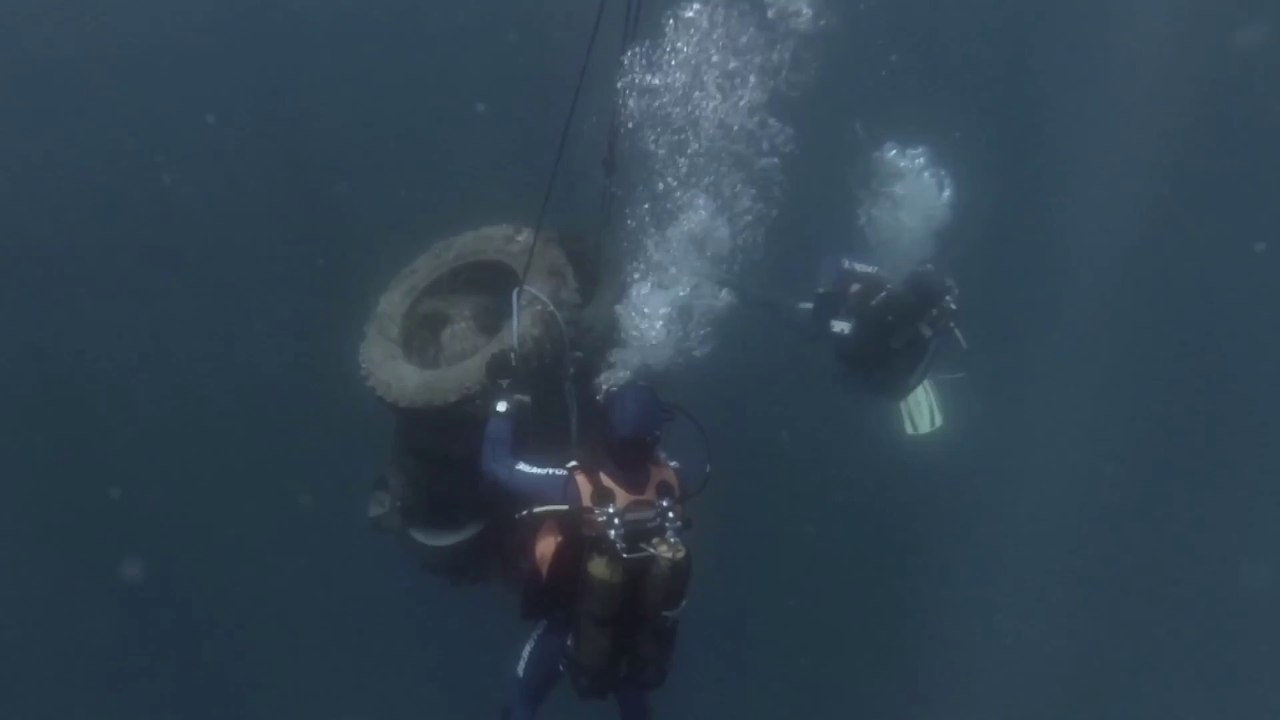 La brigade nautique des Issambres au secours des fonds marins