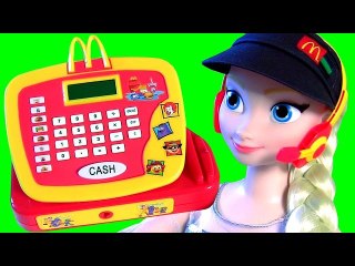 Скачать видео: ELSA WORKS AT MCDONALDS- Pig George Peppa Pig Buys Happy Meal at McDonalds Drive Thru Disney Frozen