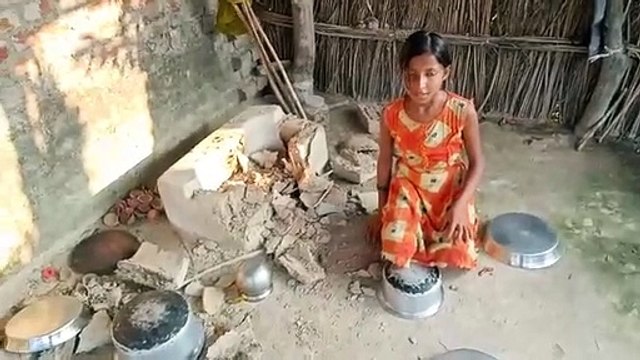 विधवा महिला द्वारा शिकायत करने व खबर छपने से बौखलाए, घर में की तोड़-फोड़