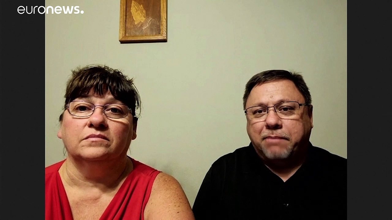 Tonne auf dem Kopf: Bär aus höchster Not befreit