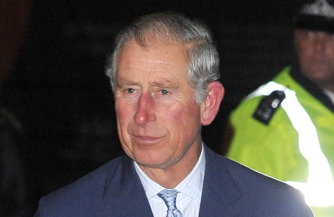 Príncipe Charles elogia comunidades religiosas