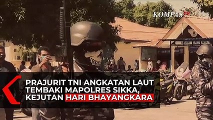 Télécharger la video: Prajurit TNI AL Tembaki Mapolres Sikka, Ternyata Kejutan Hari Bhayangkara