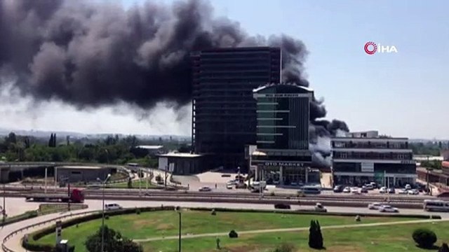 Bursa’da plastik deposunda yangın